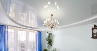 Глянцевый потолок Новосибирск, цена от 4412 руб.